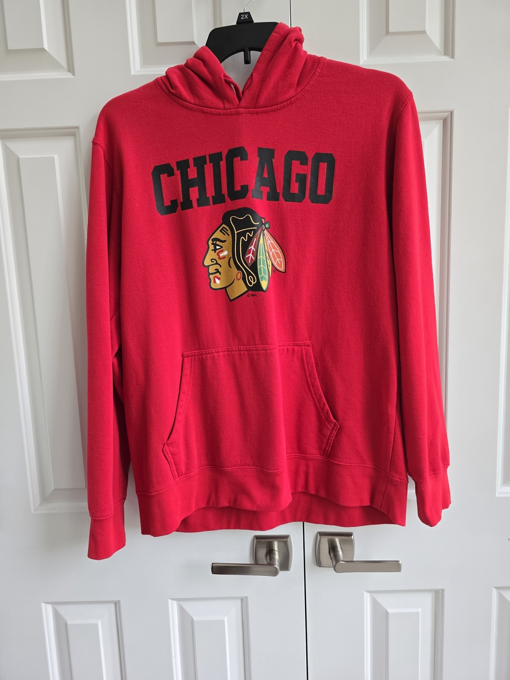 NHL Chicago Black Hawks Red Pullover Hoodie with Team Logo